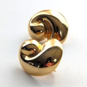 Vintage Signed TAT Gold Tone 80s Chic Runway Puffy Swirl Clip On Earrings